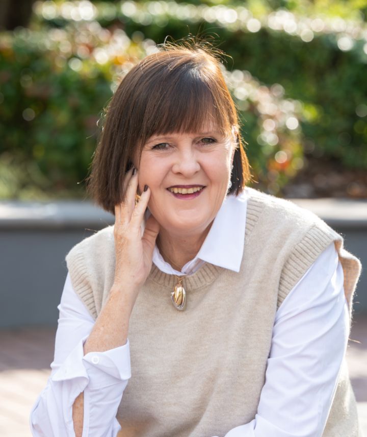 Jennifer Scholtz